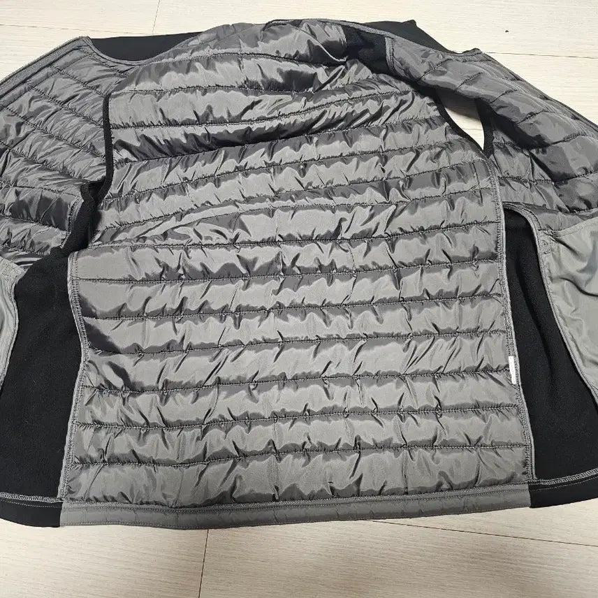 [SOLD OUT] 타이틀리스트  골프 경량 패딩 조끼 100사이즈