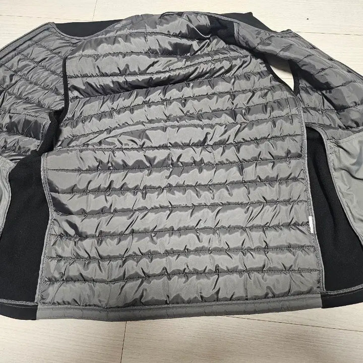 [SOLD OUT] 타이틀리스트  골프 경량 패딩 조끼 100사이즈