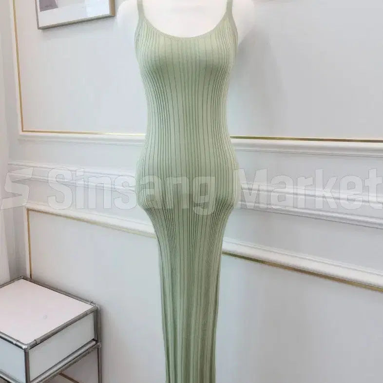 [BUNJANG] Sleeveless Pleated Maxi Dress / [빠른발송] H유넥ops 플리츠 딱붙 휴가룩 글램 섹시
