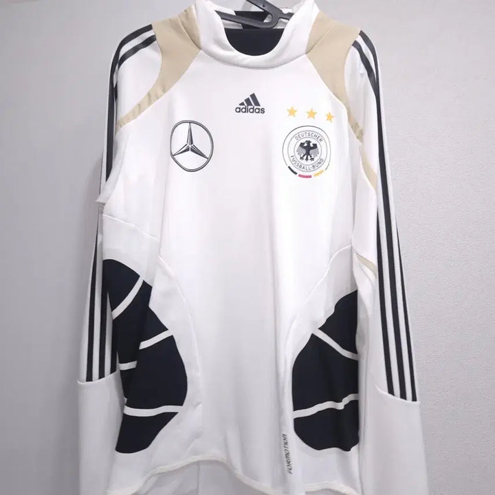 [BUNJANG] Germany National Football Team Adidas Formotion Training Top (Size M) / 독일 벤츠 포모션 탑