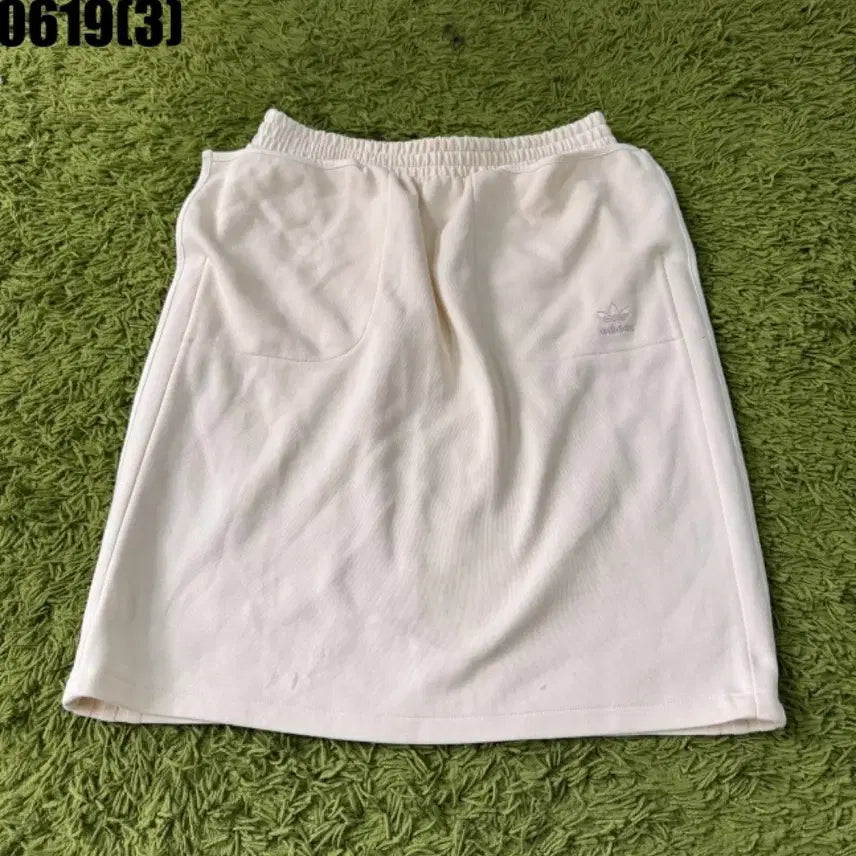 [BUNJANG] Adidas Ivory Midi Skirt - Size M / 아디다스 스커트 아이보리m 0619