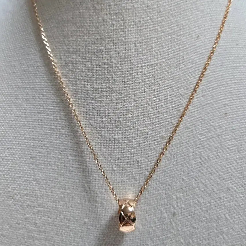 [BUNJANG] 18K Rose Gold Quilting Pendant Necklace / 