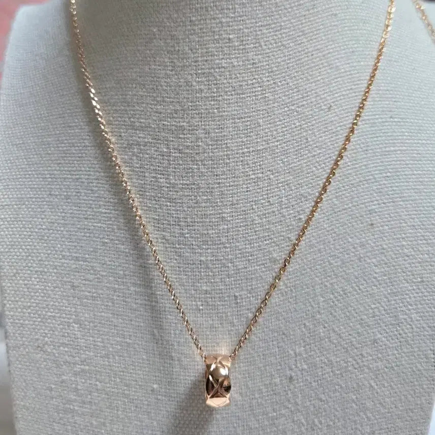 [BUNJANG] 18K Rose Gold Quilting Pendant Necklace / 