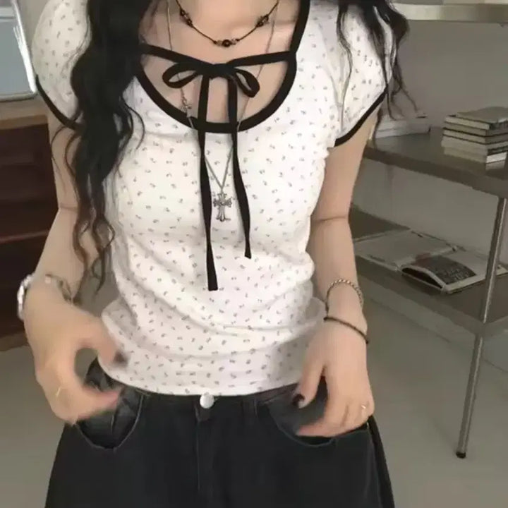[BUNJANG] Printing Ribbon Short Sleeve T-Shirt / 프린팅 리본 반팔 티셔츠