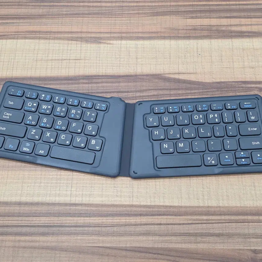 [BUNJANG] Trenit 2-Stage Folding Bluetooth Keyboard / 트렌잇 2단 접이식 블루투스 키보드