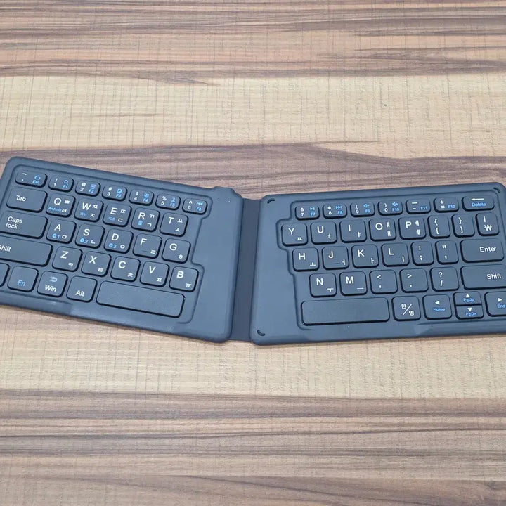 [BUNJANG] Trenit 2-Stage Folding Bluetooth Keyboard / 트렌잇 2단 접이식 블루투스 키보드