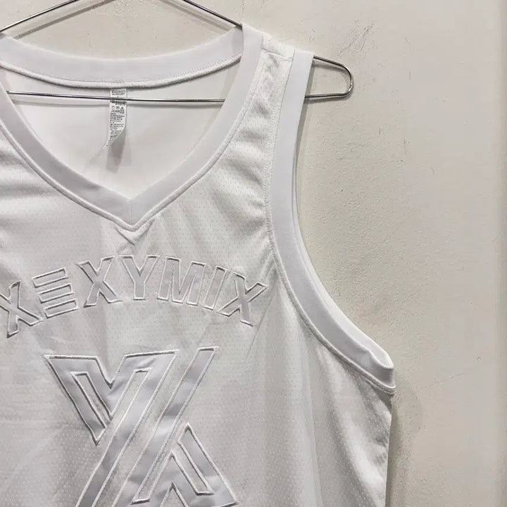 [BUNJANG] XEXYMIX Mesh Cotton V-Neck Sleeveless Top / 젝시믹스 메쉬 코튼 브이넥 슬리브리스