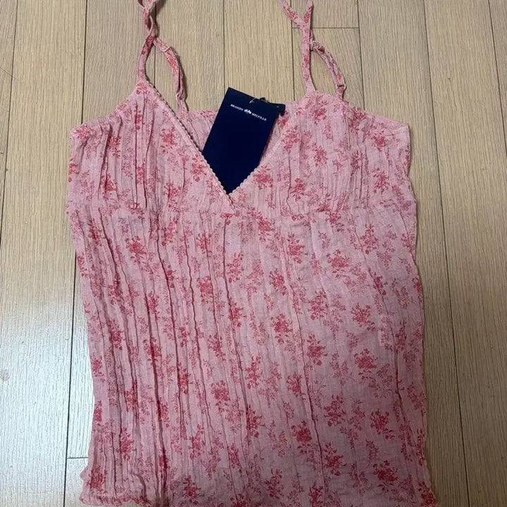 [BUNJANG] Brandy Melville Flower Blouse Top / 브랜디멜빌 플라워 블라우스탑