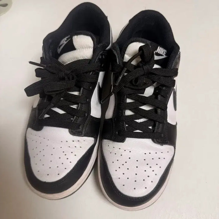[BUNJANG] Nike Dunk Low "Orca" (2023) - Size US 6 / 나이키 덩크 로우 범고래 230