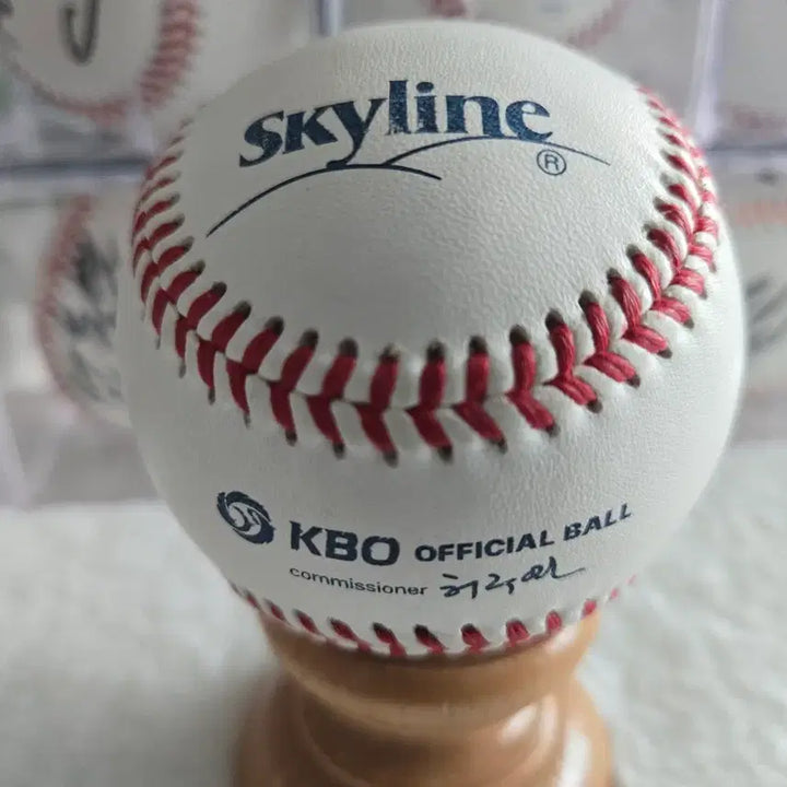 [BUNJANG] Lee Jung-hoo Autographed Official Baseball / 메이저리거   이정후 선수님  공인구  싸인볼