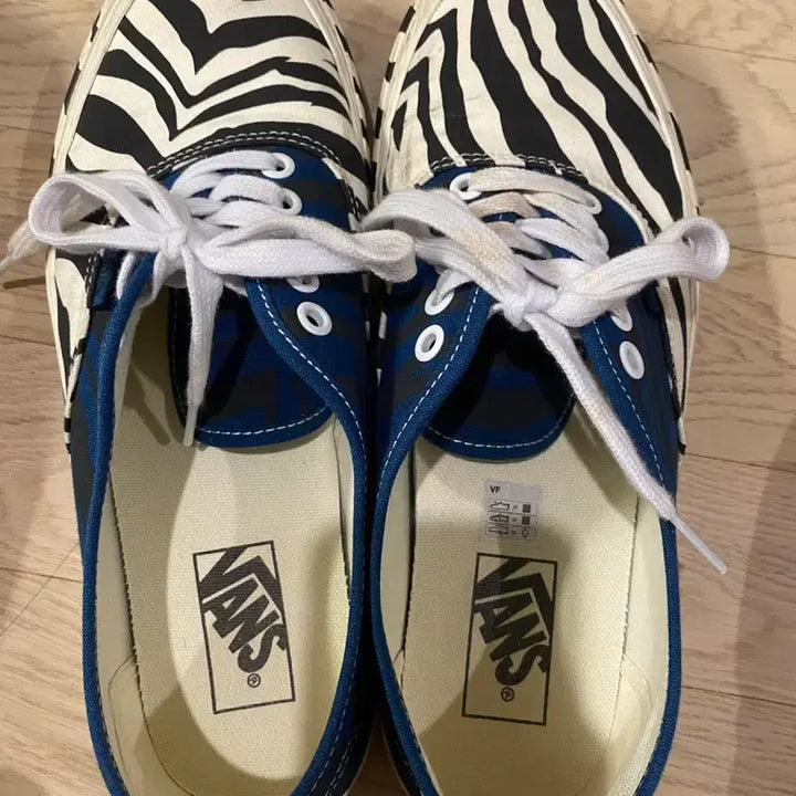 [BUNJANG] Vans Animal Authentic VN0A5KRDASQ Sneakers / 반스 애니멀 어센틱 VN0A5KRDASQ