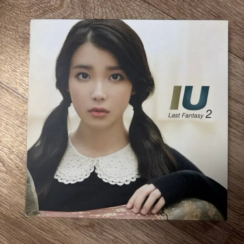 [BUNJANG] IU Twenty Years of Spring CD &amp; Poster Set / 아이유 스무살의 봄 CD, 포스터