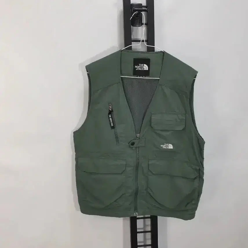 [BUNJANG] The North Face Multi Pocket Utility Vest Green / 노스페이스 조끼 멀티 포켓 유틸리티 베스트 그린 m