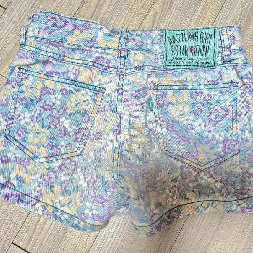 [BUNJANG] ArchiveX JenniGirl Embroidered Floral Shorts / 아카이브엑스 JenniGirl 반바지
