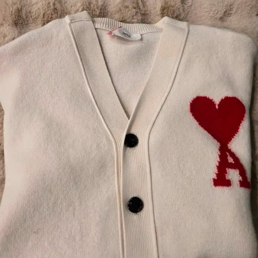 [BUNJANG] AMI Big Logo Cardigan Ivory / 아미 빅로고 가디건 아이보리