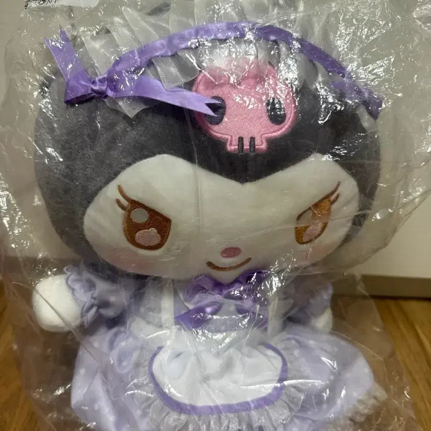 [BUNJANG] Kuromi Ichiban Kuji No. 2 Prize Sealed Plush / 쿠로미 이타리쿠지 인형 2번상 미개봉