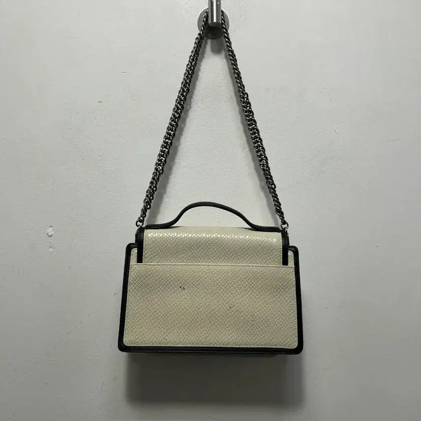 [BUNJANG] DecKke Genuine Leather Embossed Shoulder Bag Beige Snakeskin Pattern / 덱케 소가죽 체인 숄더백 베이지 뱀피 엠보싱