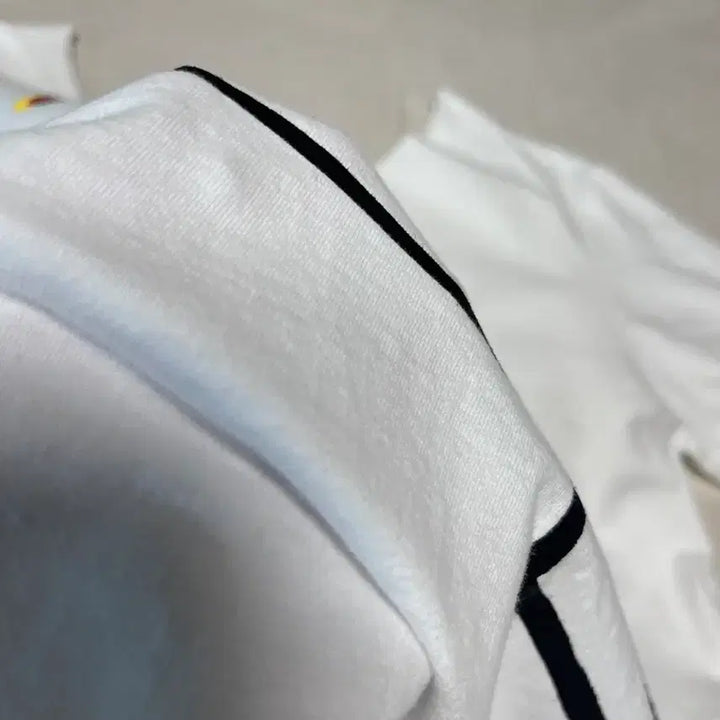 [BUNJANG] Gucci x Dover Street Market Ginza 5th Anniversary Collaboration Boxy Fit T-Shirt / 구찌st. 5주년 기념 콜라보 반팔티 박시한 와이드 넥라인