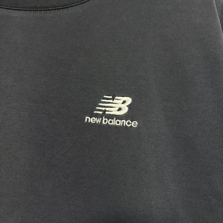 [BUNJANG] New Balance Black T-Shirt / 뉴발란스 블랙 반팔 티셔츠