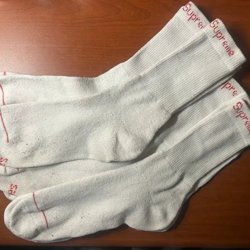 [BUNJANG] Supreme Logo Crew Socks (White) - 4 Pairs / 슈프림 양말 화이트