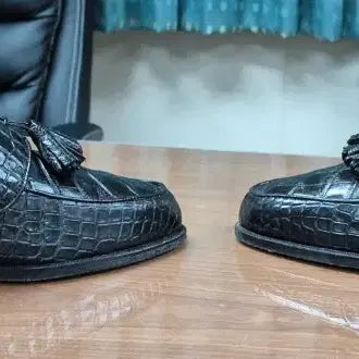 [BUNJANG] Genuine Alligator Leather Tassel Loafers - Size 255 / 리얼 악어구두/와니 로퍼/엘리게이터 테슬 로퍼 255