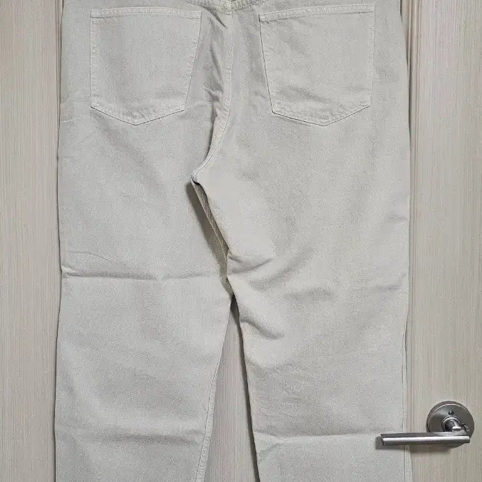 [BUNJANG] Uniqlo Cream Cotton Pants (Size 40) / [새상품]유니클로 크림색 면바지 101.5cm(40)