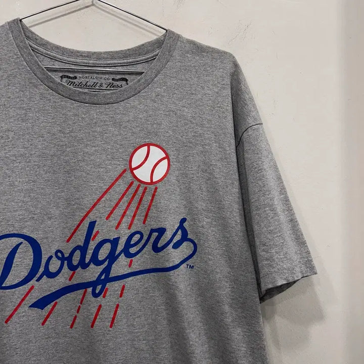 [BUNJANG] Mitchell &amp; Ness Vintage LA Dodgers Short Sleeve T-Shirt / Mitchell &amp; Ness 빈티지 LA 다저스 반팔티