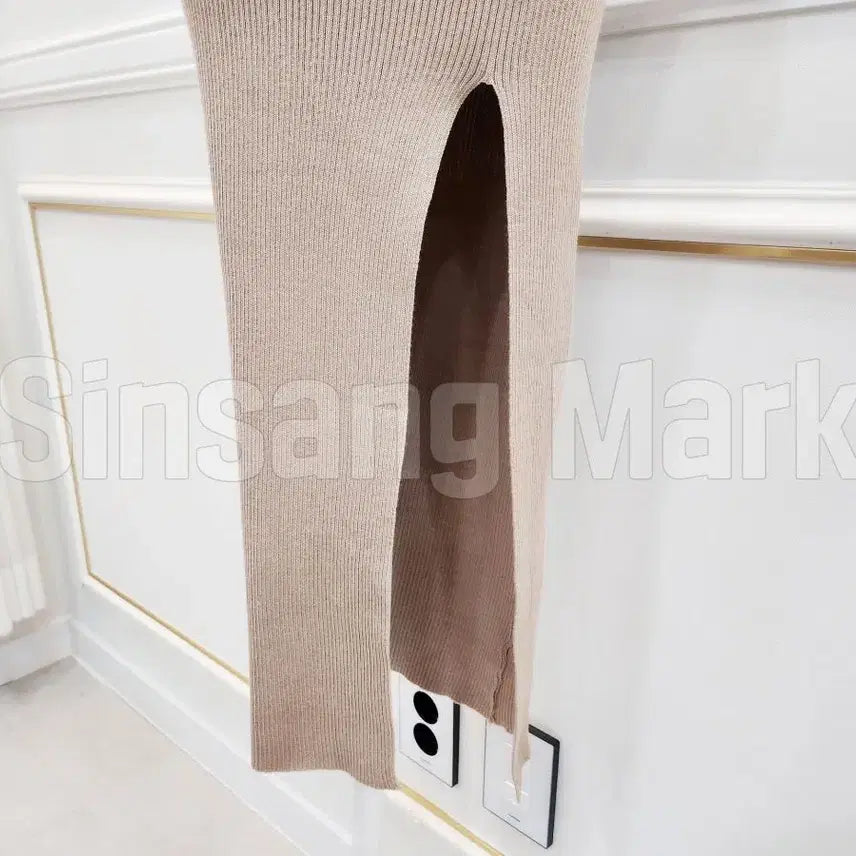 [BUNJANG] Ribbed Knit Club Beach Travel Look Sleeveless Dress / [빠른발송] 브이트임ops 골지 섹시 니트 클럽 비치 여행룩