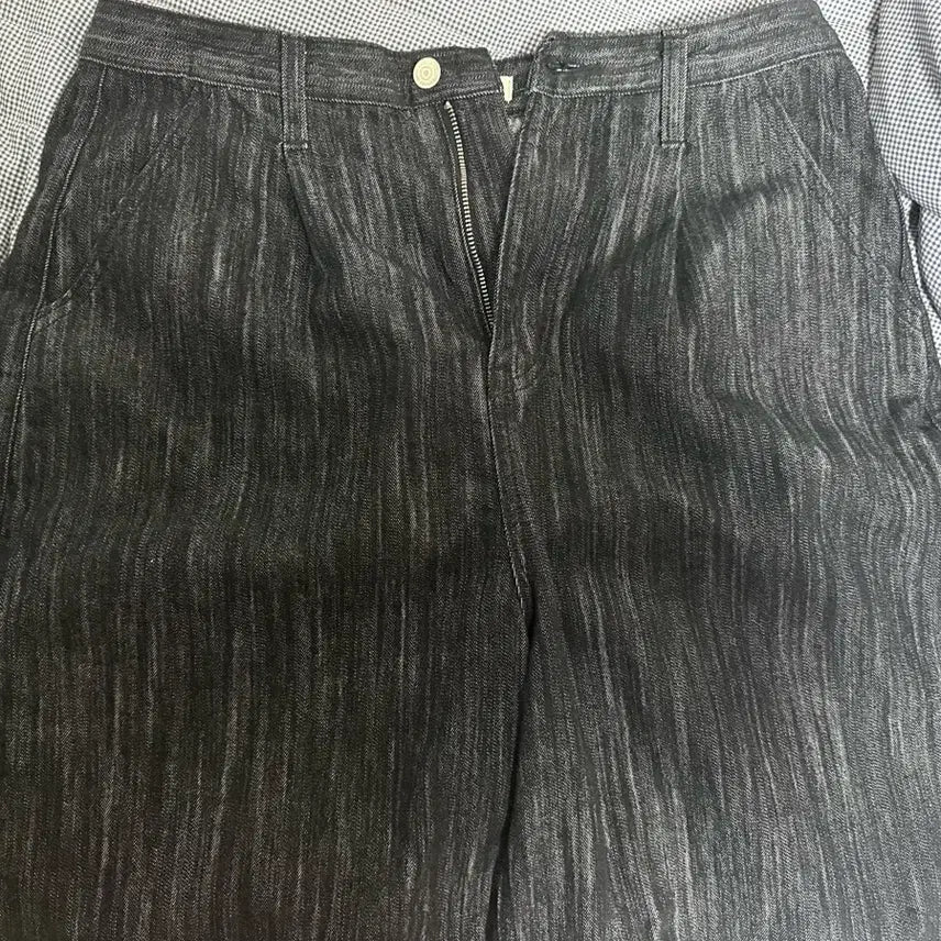 [BUNJANG] Unalloyed Code Slub Washing Bermuda Denim Pants (Black) / 어널러코드 슬랍워싱 버뮤다 데님팬츠 (블랙)