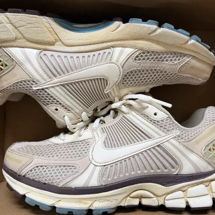 [BUNJANG] Nike Zoom Vomero 5 Oatmeal Women&