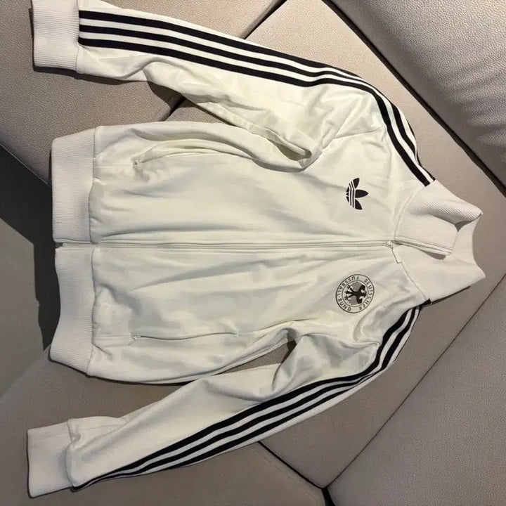 [BUNJANG] Adidas Beckenbauer Track Top Off White / 아디다스 독일 베켄바우어 트랙 탑 오프 화이트
