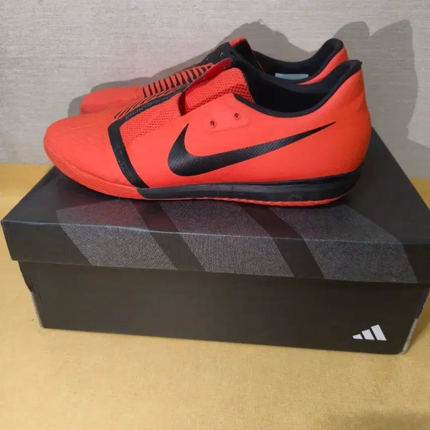[BUNJANG] Nike Phantom Venom 275 FG - Discontinued Futsal Shoes / 나이키 팬텀 배놈 단종 275풋살화 팝니다