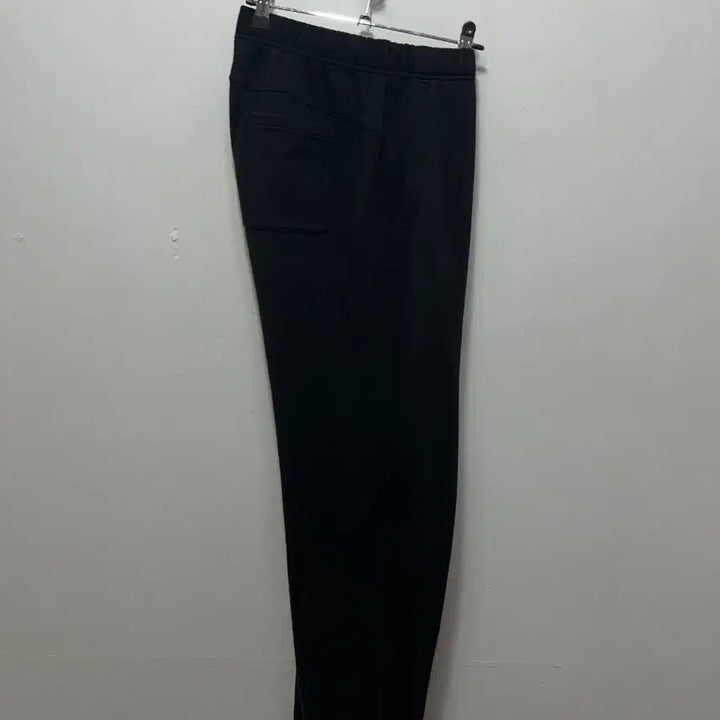 [BUNJANG] New Balance Training Pants Black M / 뉴발란스 트레이닝 팬츠 블랙 M