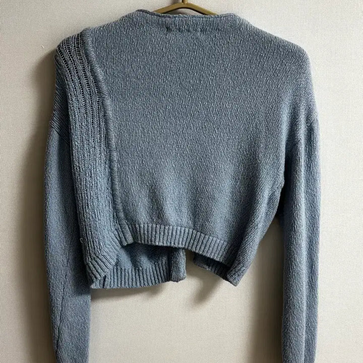 [BUNJANG] MECULER Blue Knit Crop Cardigan / 메큘러 블루 크롭 니트 가디건