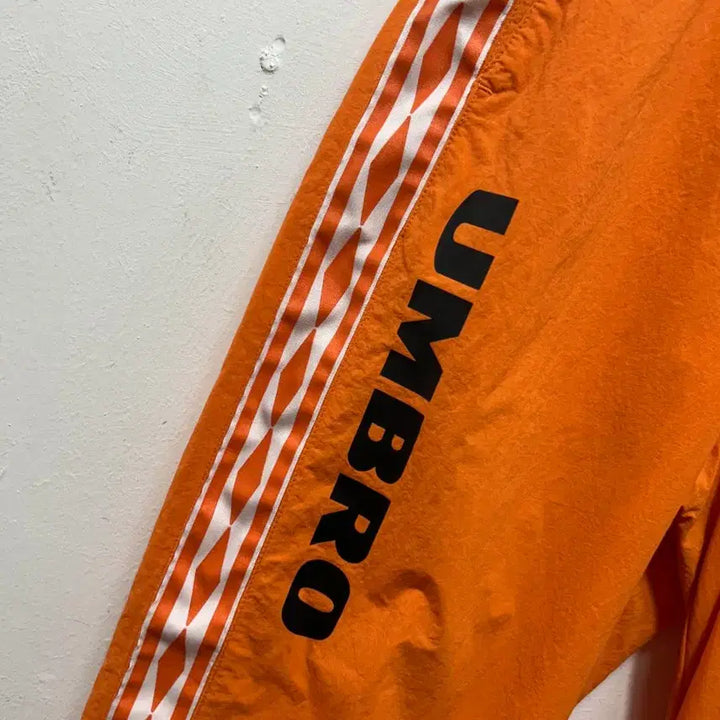 [BUNJANG] Umbro Orange Anorak Training Pants / 엄브로 오렌지 트레이닝 바지 아노락 팬츠 S