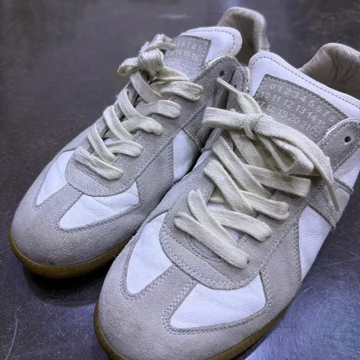 [BUNJANG] Maison Margiela German Army Sneakers Beige Suede 37.5 / 메종마르지엘라 독일군 스니커즈 37.5 (240)