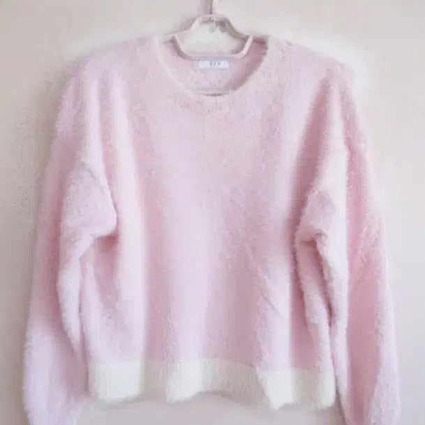 [BUNJANG] Fuzzy Pink Knit Sweater / 연핑크 부들한 퍼 니트
