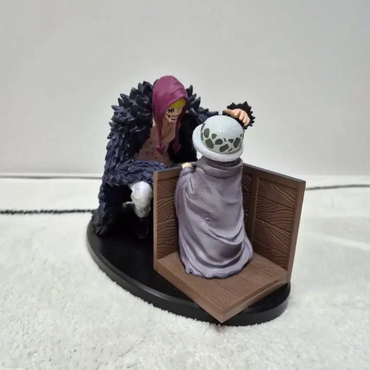 [BUNJANG] One Piece Emotional Stories B Prize Corazon &amp; Law Figure / (박스x)원피스 이모셔널 스토리즈 B상 코라손, 로우