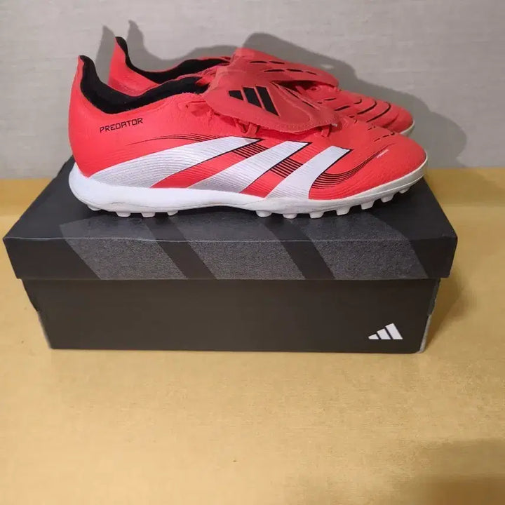 [BUNJANG] Adidas Predator Soccer Cleats Size 265 / 아디다스 프레데터 축구화 265