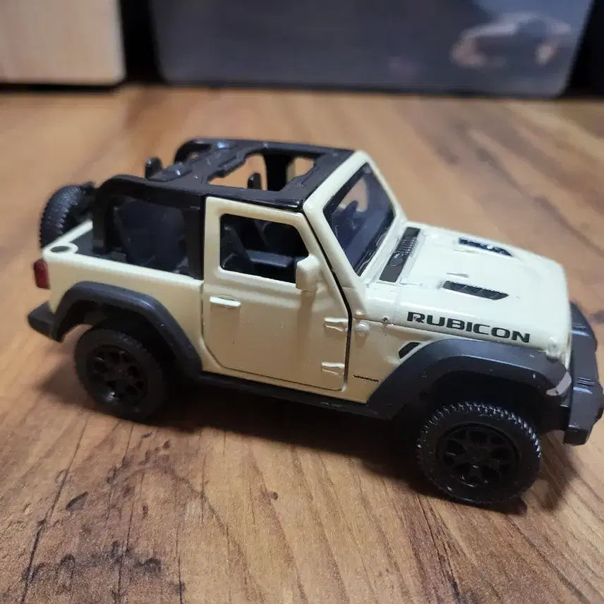 [BUNJANG] Jeep Wrangler Rubicon Beige Model Car / 지프 랭글러 루비콘 베이지색 모형 자동차