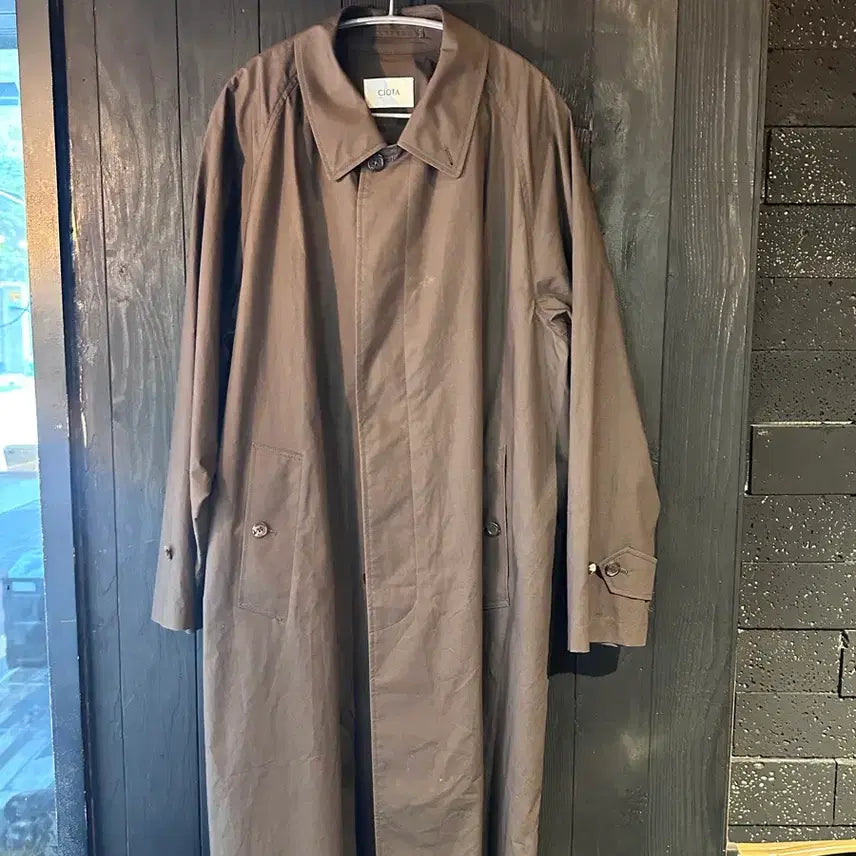 [SOLD OUT] 시오타 코트 브라운