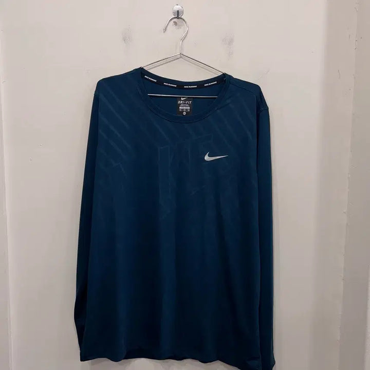 [BUNJANG] Nike Running Dri-FIT Performance Long Sleeve Shirt / 나이키 러닝 드라이 핏 기능성 롱슬리브