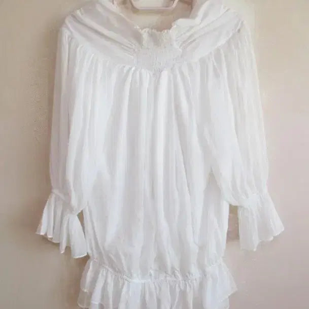 [BUNJANG] White Lovely Chiffon Blouse / 화이트 러블리/ 쉬폰 블라우스