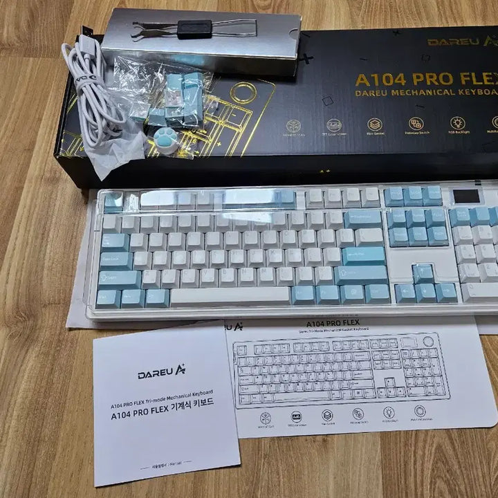 [BUNJANG] Dareu A104 Pro Flex Mechanical Keyboard &amp; A950G 4K Gaming Mouse Set (Ice Blue) / 다얼유 A104PRO FLEX 키보드 A950G 4K 마우스 세트
