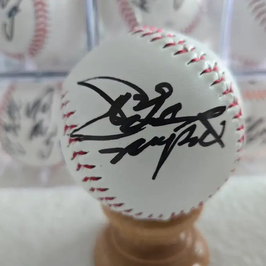 [BUNJANG] Samsung Lions Kim Si-jin Legend Signed Baseball / 삼성라이온즈   김시진  레전드님  싸인볼