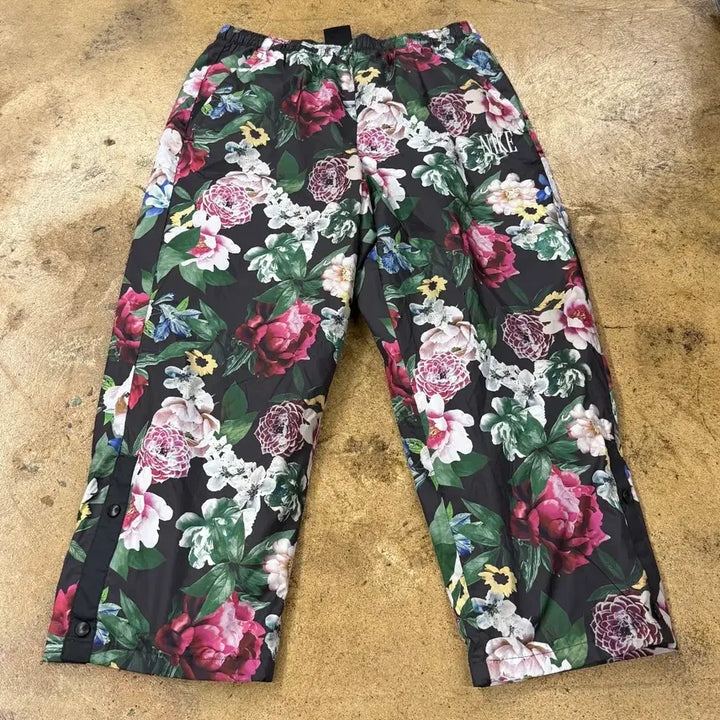 [BUNJANG] Nike Flower Pattern Pants / [정품/L] 나이키 플라워 패턴 바지
