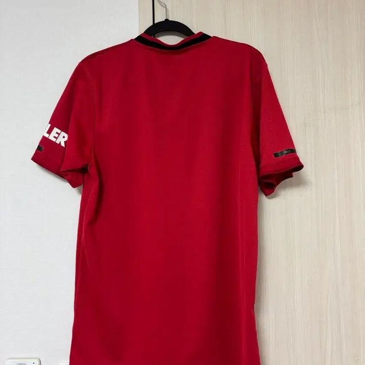 [BUNJANG] Manchester United 1920 Home Replica Jersey - Size L / 1920 맨유 홈 레플리카 L
