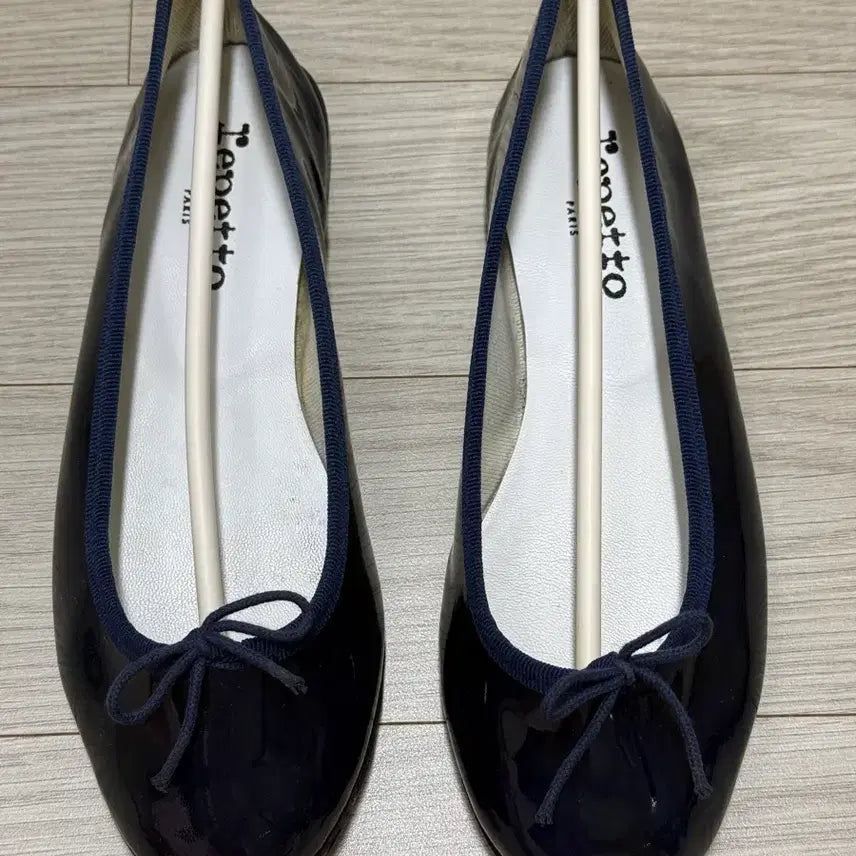 [BUNJANG] Repetto Cendrillon Ballet Flats Navy Size 37.5 (US 7) / 레페토 산드리옹 플랫슈즈 240 팝니다
