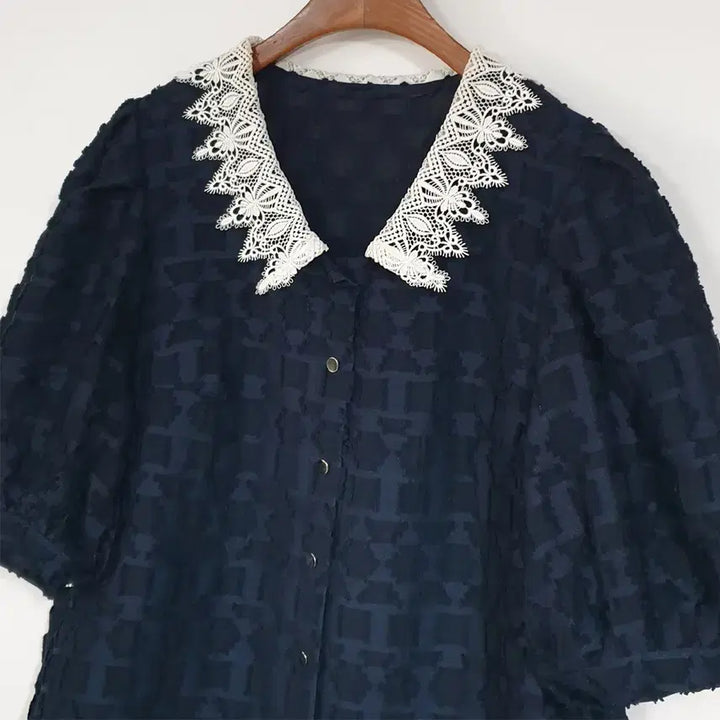 [BUNJANG] JS NEW YORK Navy Lace Collar Blouse / JS.NEWYORK 네이비 블라우스