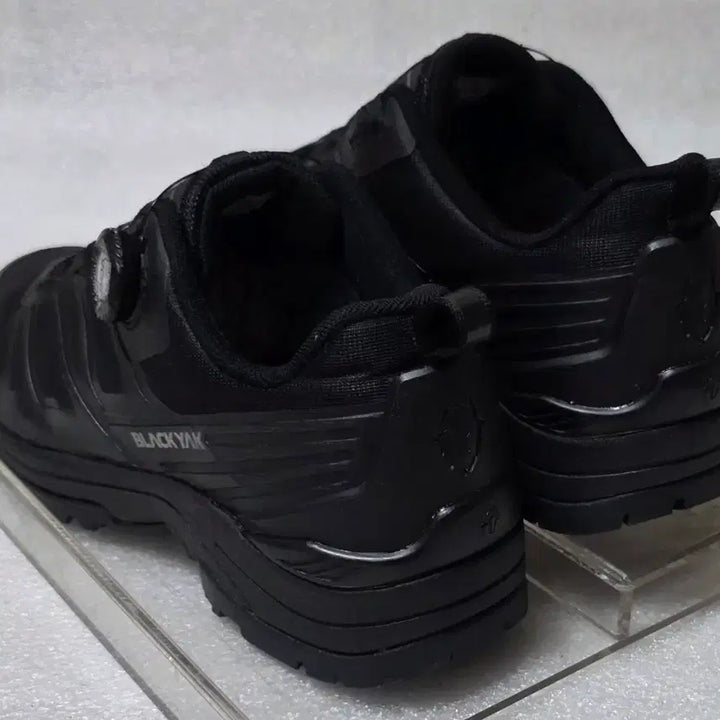 [BUNJANG] Blackyak Gore-Tex Lightweight Hiking Trekking Shoes BOA Dial Men&